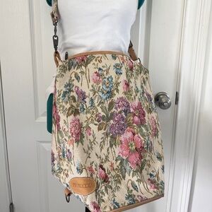 Rare vintage protocol floral tapestry travel bag